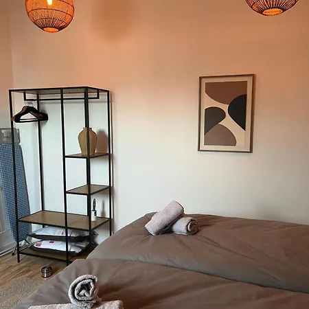 - Balkon - Netflix - Parkplatz - Kingsize-bett * Antrifttal