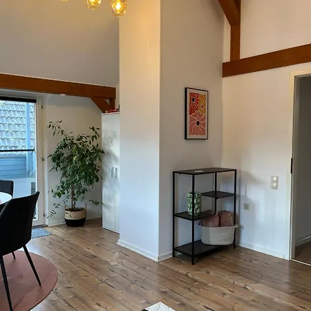 Apartamento - Balkon - Netflix - Parkplatz - Kingsize-bett - 6 Personen Antrifttal