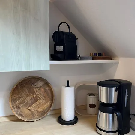 - Balkon - Netflix - Parkplatz - Kingsize-bett Apartment *