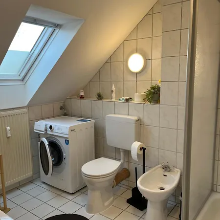 - Balkon - Netflix - Parkplatz - Kingsize-bett Apartment *