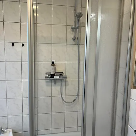 Appartement - Balkon - Netflix - Parkplatz - Kingsize-bett - 6 Personen