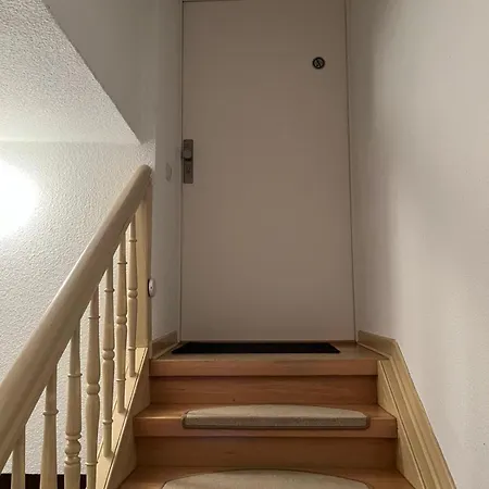 Apartment - Balkon - Netflix - Parkplatz - Kingsize-bett