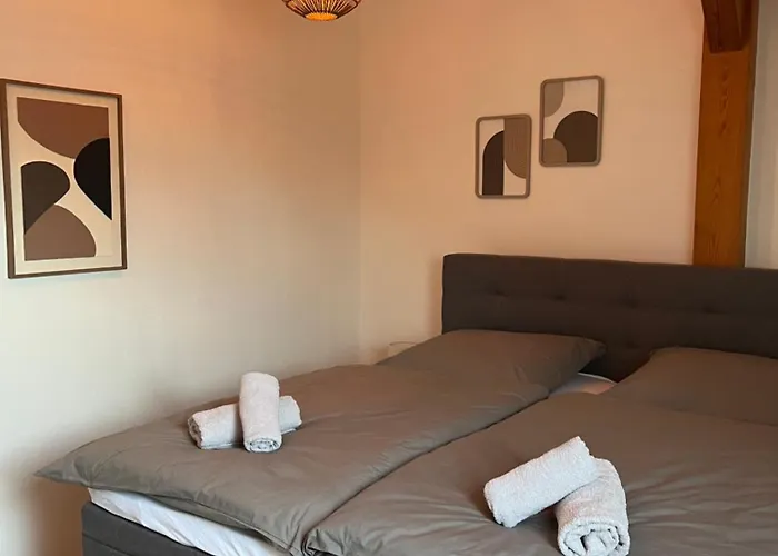 - Balkon - Netflix - Parkplatz - Kingsize-bett - 6 Personen Appartement Antrifttal