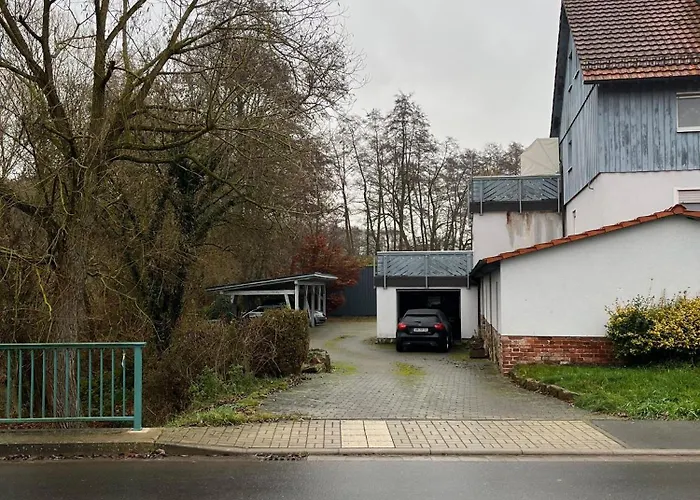 - Balkon - Netflix - Parkplatz - Kingsize-bett - 6 Personen